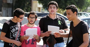 كنترولات الثانوية تبدأ اليوم تصحيح عينة "الأحياء والاستاتيكا والجغرافيا"