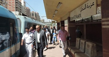 الشرطة تلاحق الباعة الجائلين داخل محطات مترو الأنفاق وتضبط 34 شخصا