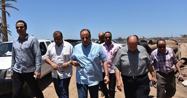بالصور.. محافظ البحيرة يتفقد محطة طابية العبد للصرف الزراعى برشيد