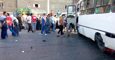 بالصور.. شلل مرورى أعلى "الدائرى" لتصادم 5 سيارات بمحيط المرج