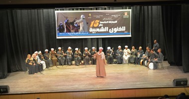 بالصور..المطرب أحمد جوهر يشارك بفعاليات اليوم الثانى لمهرجان الفنون الشعبية
