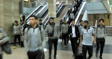 بعثة الأهلى تصل مطار القاهرة استعدادا للسفر إلى الكاميرون