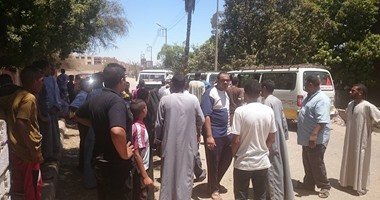 إضراب سائقى أولاد نجم بنجع حمادى فى قنا عن العمل للمطالبة بنقل الموقف