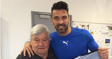 يورو 2016.. بوفون يُهدى قميصه لرئيس مونبلييه