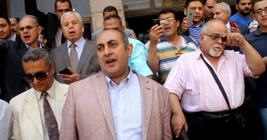 تأجيل استئناف خالد على على حبسه بتهمة "الفعل الفاضح" لـ 3 يناير