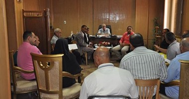 محافظ الوادى الجديد : رقابة على وسائل المواصلات ولا زيادة للاجرة فى العيد