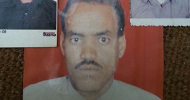 بالصور.. أسرة منكوبة جدا.. عم صدقى شارك فى حروب الاستنزاف وفقد أبناءه الثلاثة فى عام واحد.. رمضان استشهد فى "يناير" و"أبو العلا" مات حزنا عليه والآخر بحادث طريق.. ويناشد الرئيس السيسي رعاية أحفاده