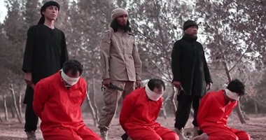 بالصور.. داعش يعدم 3 أشخاص ذبحًا بالسكاكين فى الفلبين