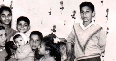 شاهد صورة نادرة للخطيب وهو صغير