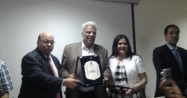 بالصور.. مثقفون: إبراهيم عبد المجيد صاحب خيال جامح.. و"الأعلى للثقافة" يكرمه