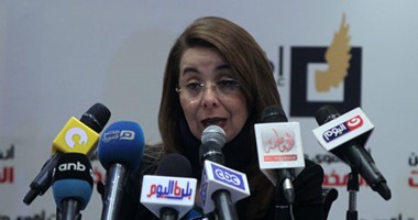 وزيرة التضامن تصل القاهرة بعد مشاركتها فى اجتماع وزراء الشئون الاجتماعية العرب 