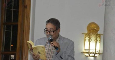 بالصور.. "الأعلى للثقافة" يحتفى بالشاعر الراحل أمل دنقل