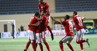 الأهلى يقيد 27 لاعبا فى قائمته الأولى للموسم الجديد