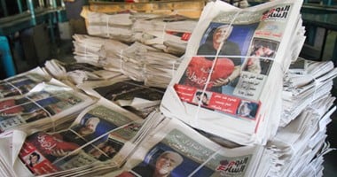 خبراء الإعلام يشيدون بمبادرة "اليوم السابع" لتوزيع 500 ألف نسخة بالمترو.. عميد الإعلام الأسبق: يجب تكرارها لتشجيع الإقبال على "الجرائد".. رئيس إعلام المنيا: جريئة وغير مسبوقة وتطيل عمر الصحف الورقية