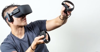 HTC تنجح فى بيع 140 ألف نسخة من نظارة Vive للواقع الافتراضى
