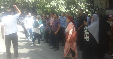 وقفة لحملة الماجستير أمام الوزراء للمطالبة بالتعيين فى الوظائف الإدارية