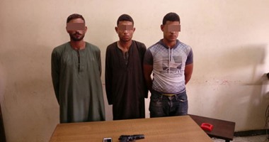 القبض على 3 عاطلين لاختطافهم طفلا وطلب فدية بأطفيح