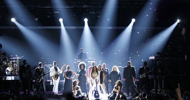 بالصور.. بيونسيه تشعل حفل "BET Awards"