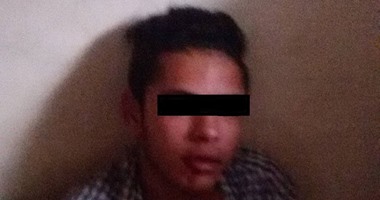 أهالى السويس يضبطون لصا حاول سرقة محل تجارى بالإكراه