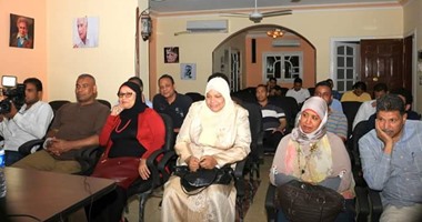 بالصور.. فريد أبو سعدة ضيفا على بيت الشعر بالأقصر ضمن فعاليات "شاعر وتجربة"