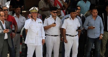 الأمن يغلق شارع عبد الخالق ثروت قبل وقفة المعلمين على سلالم "الصحفيين"