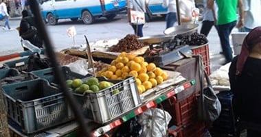 صحافة مواطن.. قارئة تشكو تحول شارع 7 بالمعادى لعشوائيات بسبب الباعة الجائلين