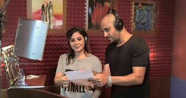متسجلة من 4 أشهر.. محمد يحيى يكشف كواليس "هنغنى كمان وكمان" مع إليسا
