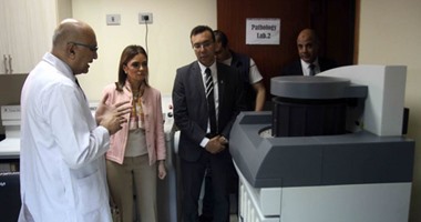 وزيرة التعاون الدولى تزور مستشفى بهية لسرطان السيدات