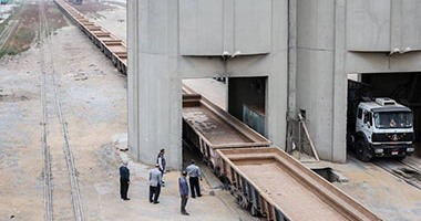 ميناء دمياط يستقبل 5 سفن متنوعة خلال 24 ساعة