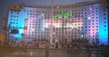 مجمع التحرير فى 65 عاما من المبنى الإدارى الأول بمصر إلى اقتراح تحويله لأكبر فنادق القاهرة.. تأسس فى 1952 على مساحة 28 ألف متر مربع بـ14طابقا وأكثر من 1200 حجرة.. الصندوق السيادى يكلف بعرضه على المستثمرين