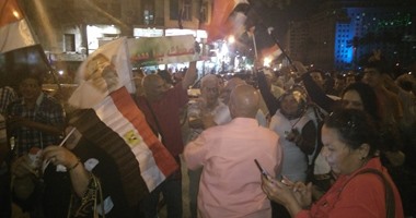 بدء احتفالات "30 يونيو" بميدان التحرير..وهتافات مؤيدة للسيسى والجيش