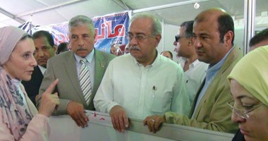 تفاصيل لقاء نواب الغربية برئيس الوزراء.. الموافقة على تغطية خطوط الضغط المتوسط.. تقسيم اشتراك المواطنين في وصلات المنازل للصرف الصحي علي سنتين.. وشريف إسماعيل يطالبهم بوضع حلول لأزمة الأمن الغذائى