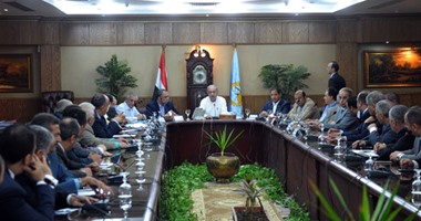 بالصور.. رئيس الوزراء عن مدينة المحلة: لن نترك تلك القلعة الصناعية دون الاستفادة منها
