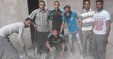 بالصور.. شباب الأقصر يدشنون مبادرة لتنظيف مستشفى إسنا المركزى قبل رمضان