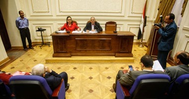 رئيس مؤسسة الحقانية أمام البرلمان: حبس أحمد دومة انفراديًا لأكثر من شهر