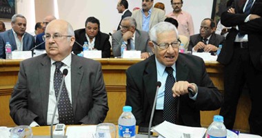 الدولة تعلن عن جوائزها.. فاروق شوشة وماجدة الصباحى يفوزان بجائزة النيل.. وسعيد الكفراوى وبشير الديك وأشرف عبد الغفور يفوزون بالتقديرية.. وجوائز الإعلام والتربية والفلسفة محجوبة فى التشجيعية