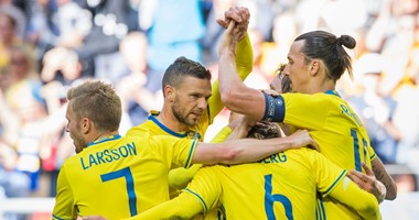 بالفيديو.. إبراهيموفيتش يسحق بيل قبل اليورو