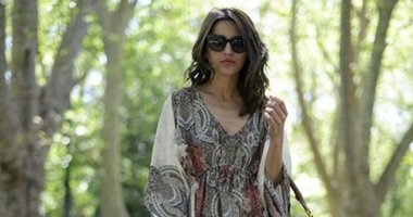 تعرفى على عباءات خليجية مزينة بالأزرار ستمنحك إطلالة مختلفة وأنيقة