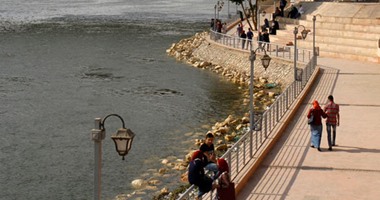 بالصور..محافظة القاهرة تواصل رفع الإشغالات وإغلاق المقاهى المخالفة بالزمالك