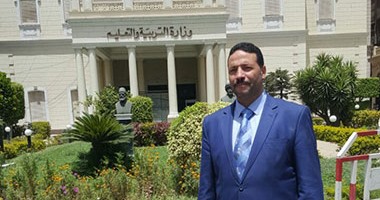 وكيل "تعليم البرلمان" يطالب فى بيان عاجل برفع الحراسة عن نقابة المعلمين
