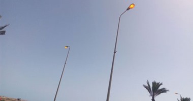 صحافة المواطن.. إنارة أعمدة الإضاءة حتى 10 صباحا على الطريق الدولي بدمياط