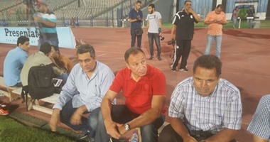 بالصور..الخطيب يستفسر من مجاهد عن اتحاد الكرة