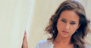دواء جديد يصيب نيللى كريم بهلاوس فى مسلسل "سقوط حر"