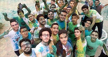 طلاب أولى صيدلة بدمنهور يقيمون حفلا ترفيهيا بمناسبة نهاية العام