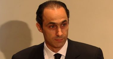 أطباء الامتياز يطالبون جمال مبارك بإنهاء ندبهم بالمدارس