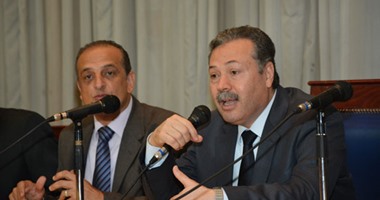 وزير التعليم يعين 33 مديرا عموميا بديوان الوزارة