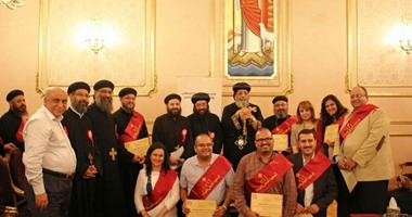 البابا تواضروس يشهد تخريج الدفعة الأولى من المعهد القبطى للقيادة