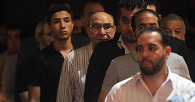 وصول وحيد حامد ونصير شمة إلى مقر عزاء الراحل سامى العدل