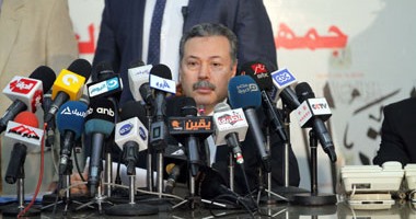 20 ولى أمر طلاب ثانوية يشكون حجب نتيجة الفلسفة والمنطق فى لجنة بدمياط