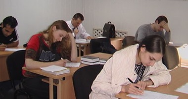 اللغة العربية تتراجع فى "أرضها" وتزدهر فى بلاد الغرب